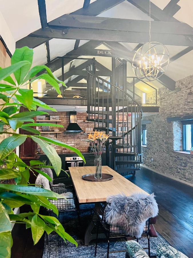 Loft 11 Stunning Luxury Nyc Loft Style Interior Designed 2Bd Apartment Excellent City Centre Location Mezzanine Cinema Room Designer Furniture Amazing Space Douglas Εξωτερικό φωτογραφία