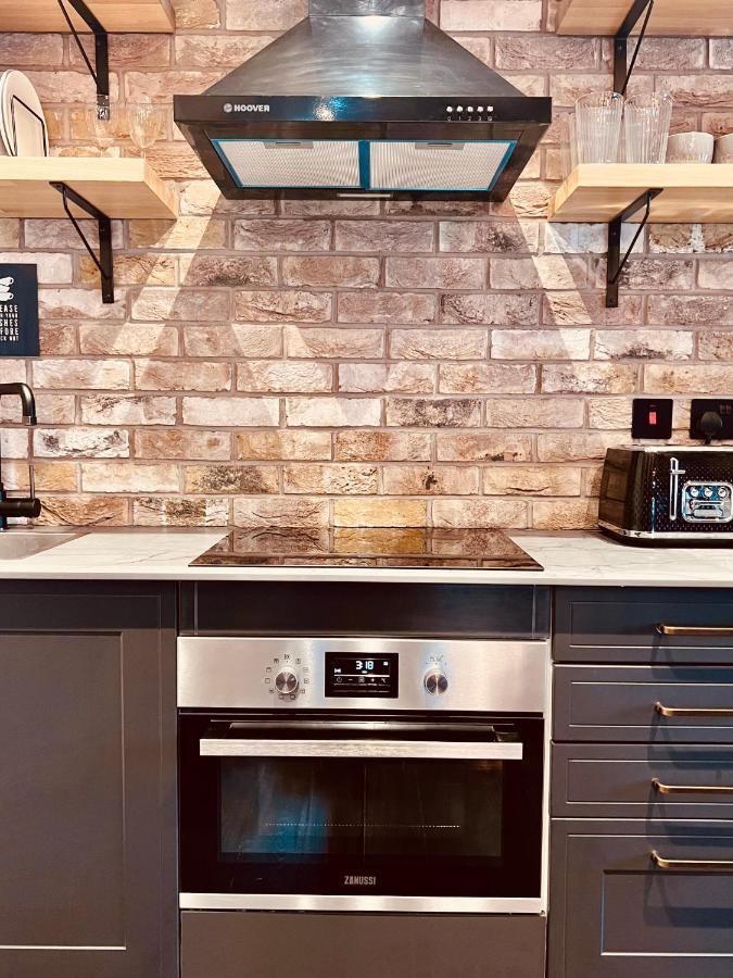Loft 11 Stunning Luxury Nyc Loft Style Interior Designed 2Bd Apartment Excellent City Centre Location Mezzanine Cinema Room Designer Furniture Amazing Space Douglas Εξωτερικό φωτογραφία